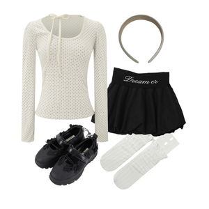 socks,skirt,LongSleeve 코디