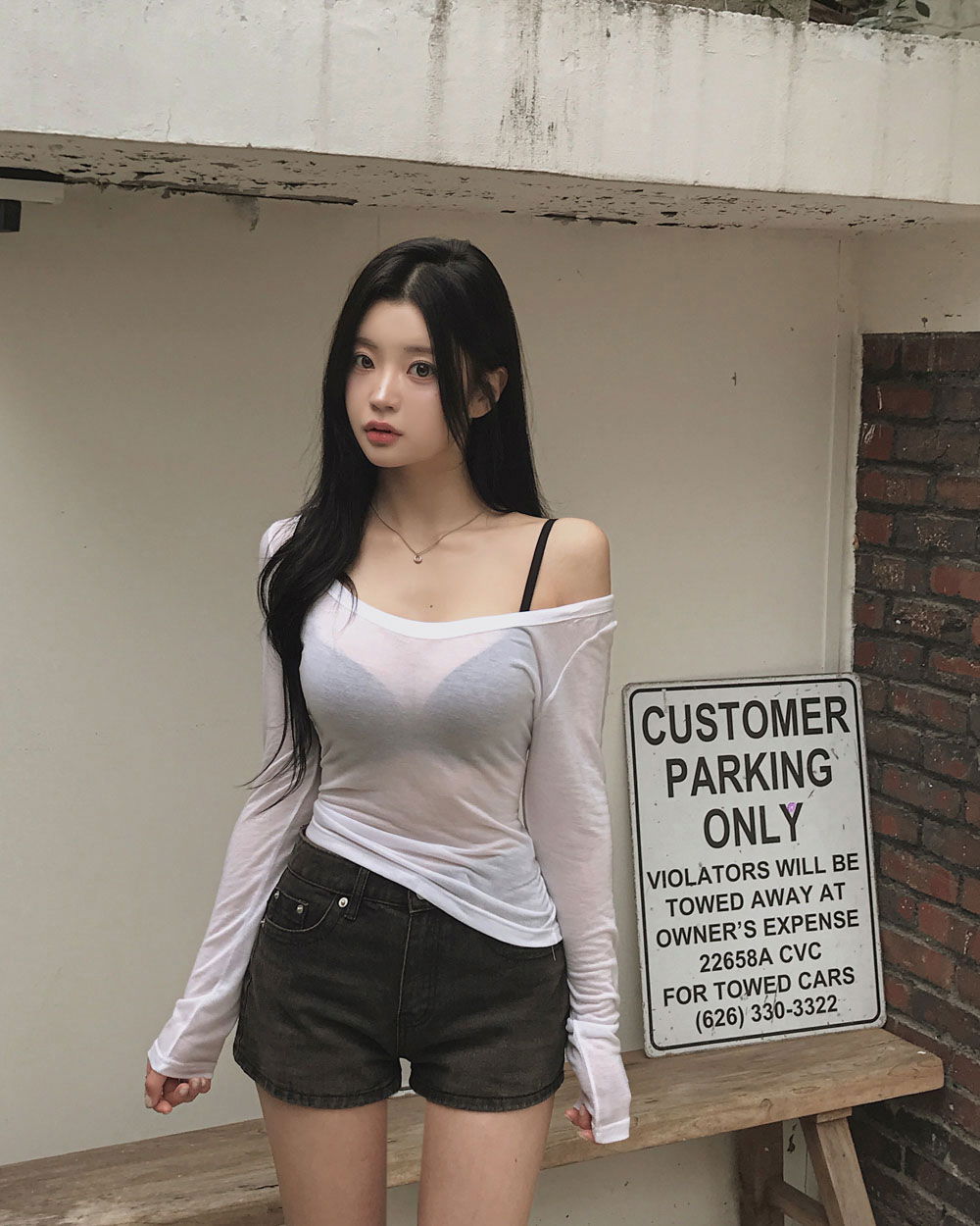 반바지 모델 착용 이미지-S1L127