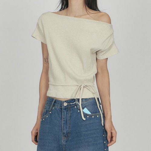 Semi Off-Shoulder Strap Set T-Shirt TS042