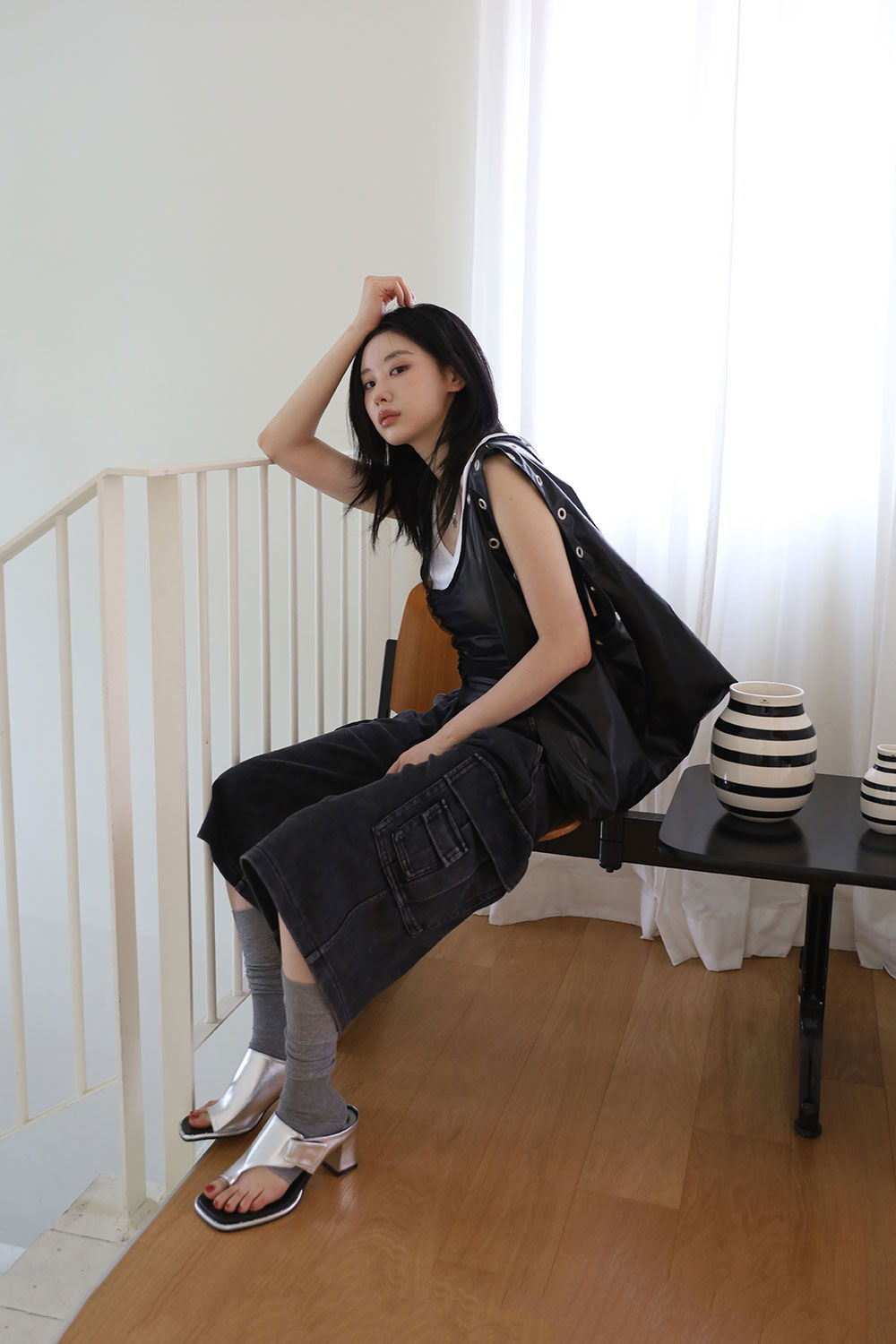 가방 모델 착용 이미지-S1L18