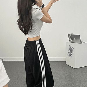 쓰리 트랙 버뮤다 트레이닝 팬츠