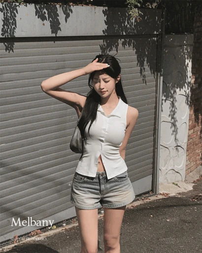 멜바니 카라넥 버튼 셔링 허리스트랩 데일리 베이직 민소매 나시 티셔츠