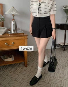 Berry Short 3 Back Pocket Short Slacks
