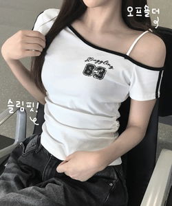 Churi Unbal Off-Shoulder Shirring Short Sleeve T-Shirt