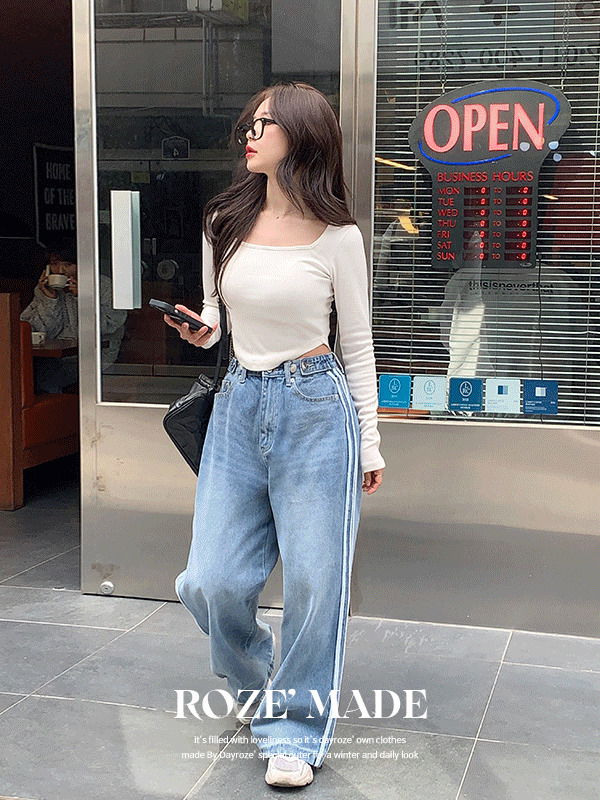 Need Rounding Crop Square Neck Tee