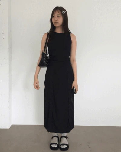 halterneck-dress