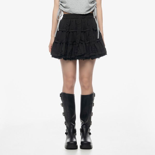 Logic lace frill banding mini skirt skirt rainy season look