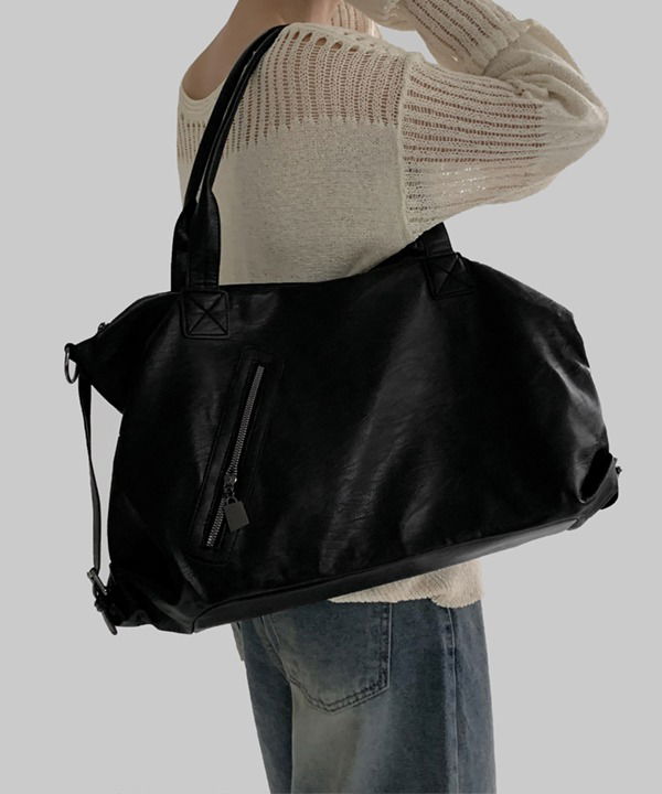 Hole-in Travel Two-Way Leather Shoulder Bag