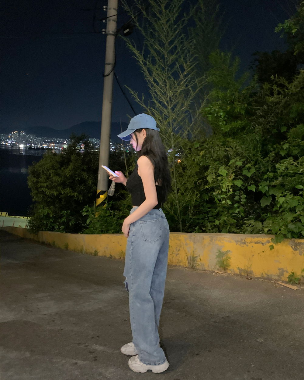 블라우스 모델 착용 이미지-S2L9