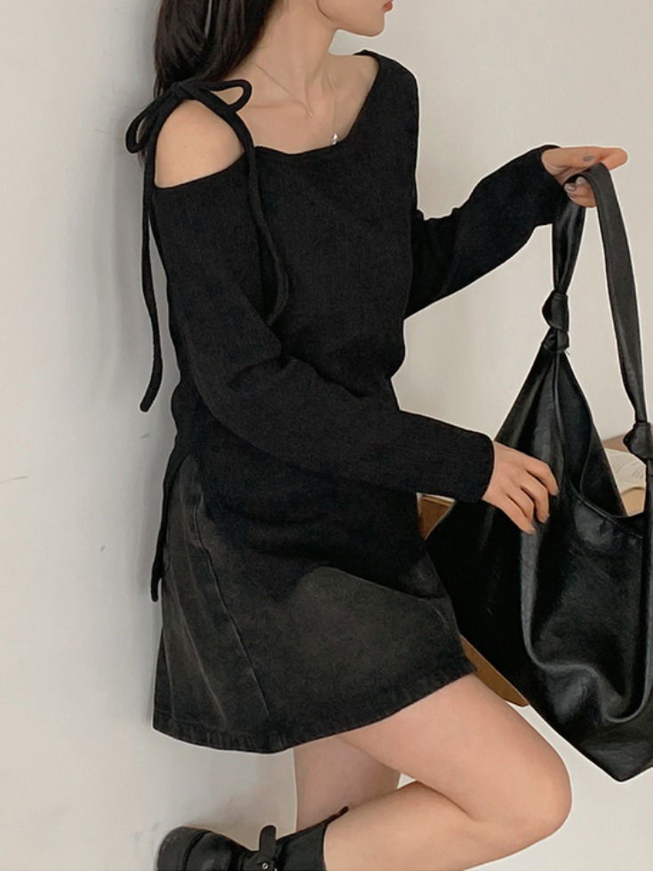 Plased Off Shoulder Strap Team T-Shirt