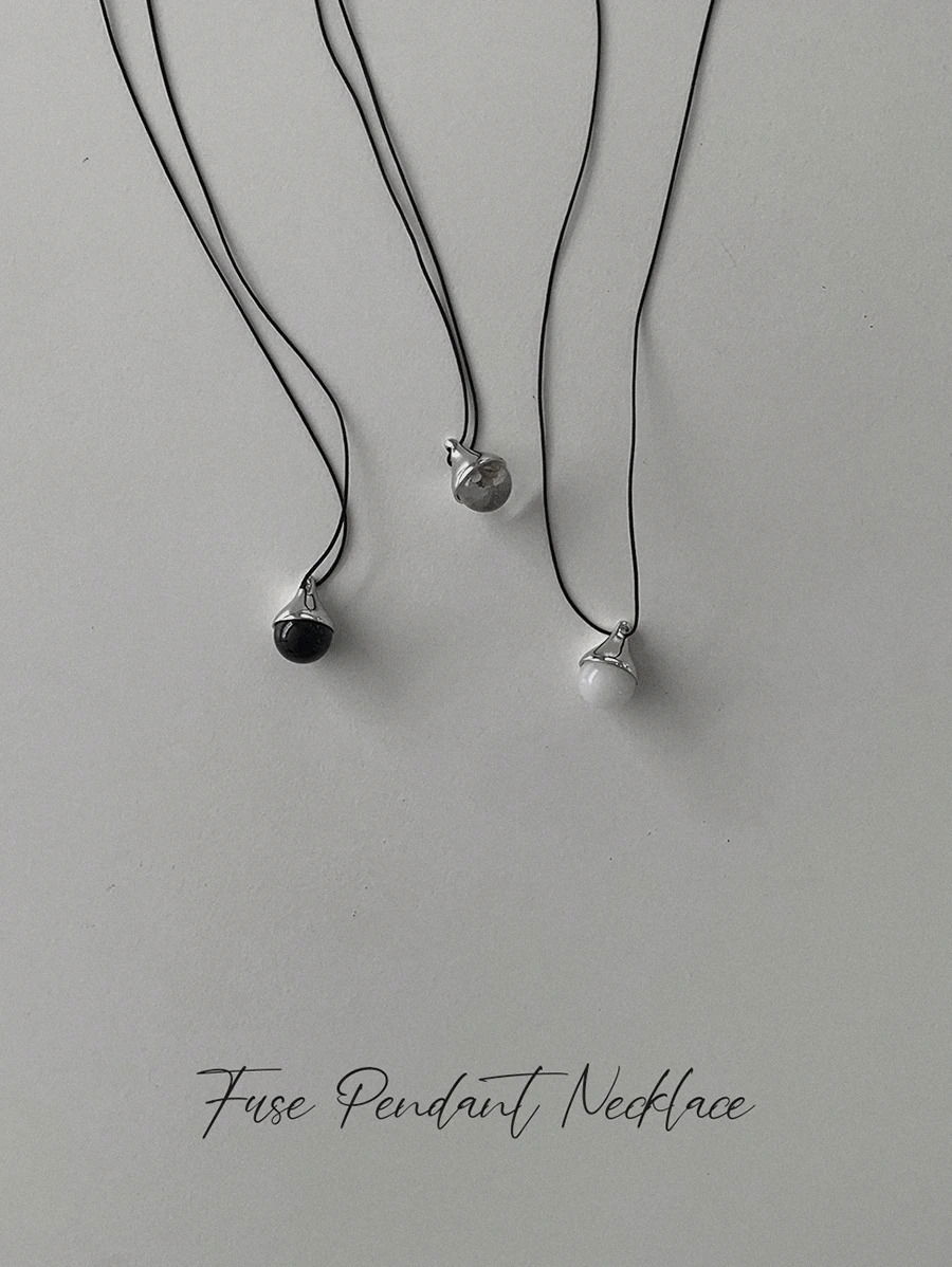 퓨즈 펜던트 네크리스