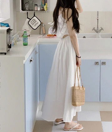 gown