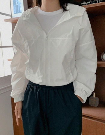 windbreaker