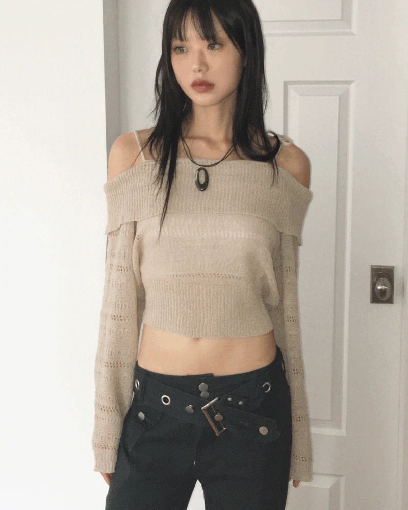 Shum Punching Skashi Strap Off Shoulder Knitwear