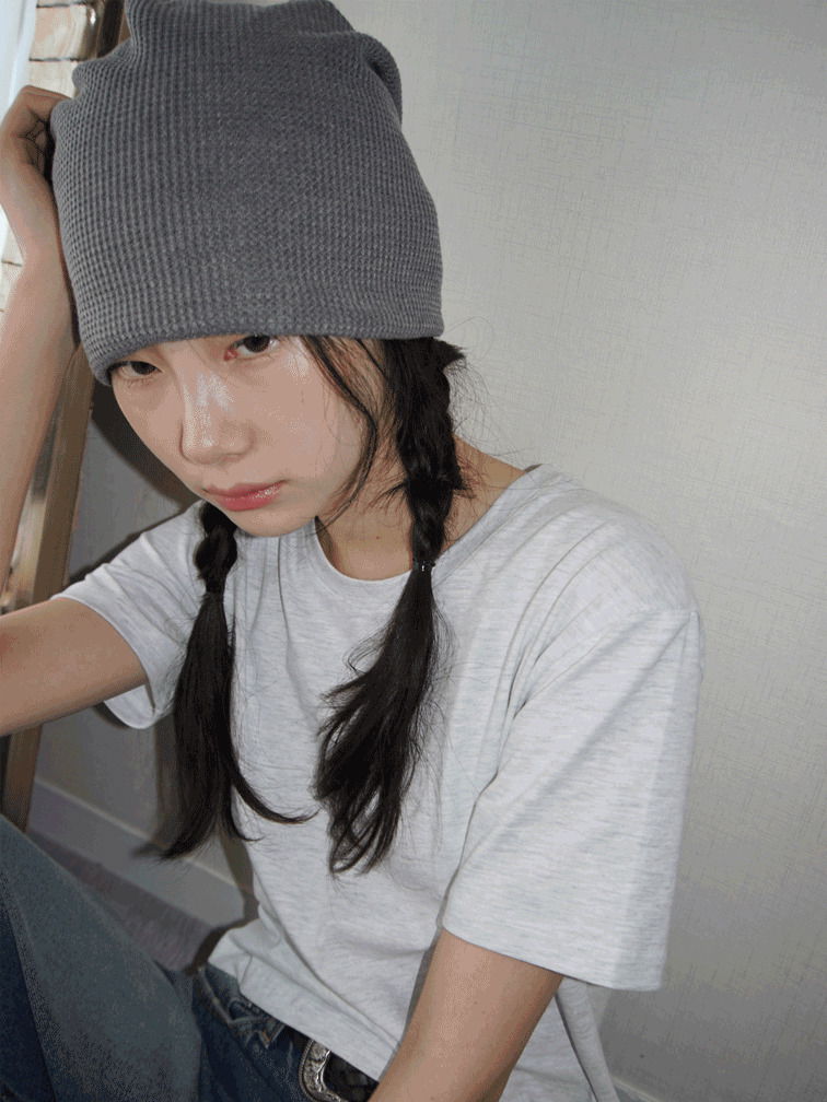 loose fit beanie