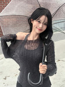 斜肩設計透膚針織衫