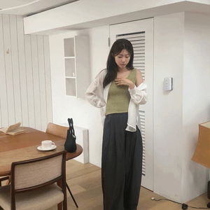wide-leg-pants