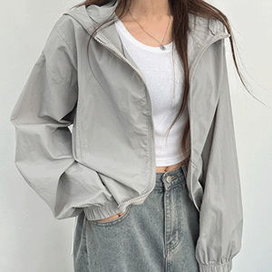 Fitbyul Summer Hood Windbreaker