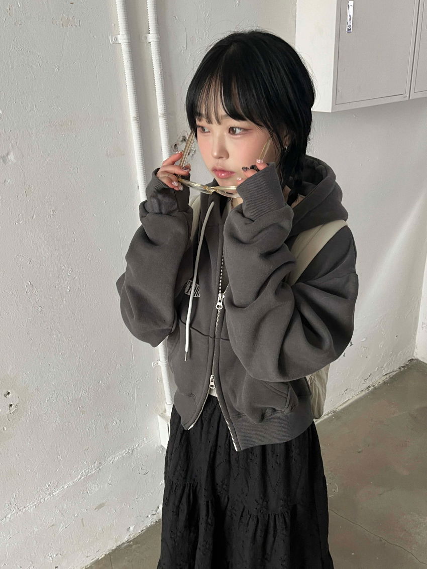 재킷 모델 착용 이미지-S1L13