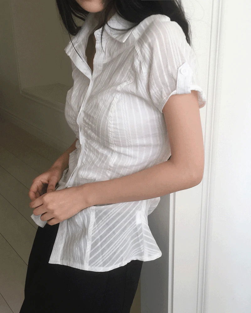 Kasen pleated shirring short sleeve shirt