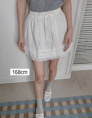 flared-skirt