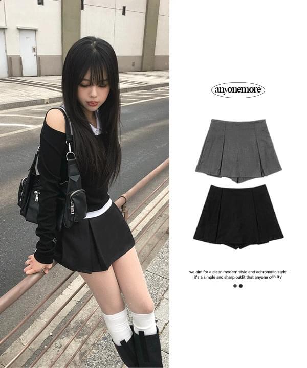 Lennon pin tuck mini pleated skirt (Ships Today)