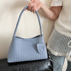 ショルダーバッグ