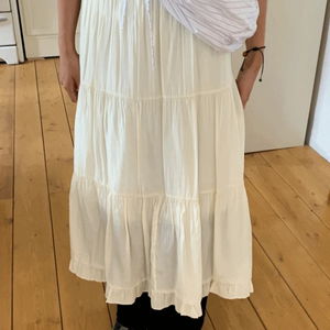 ruffled-skirt