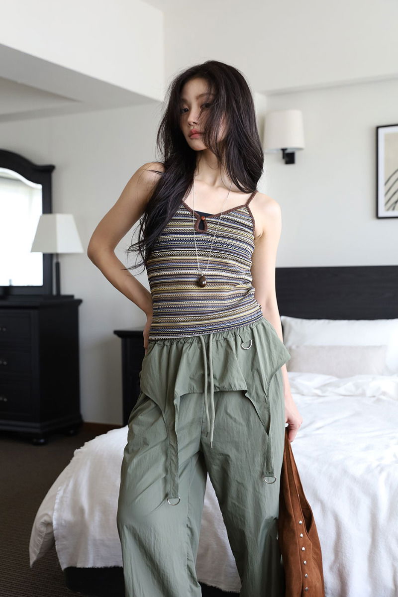 Two-tone ethnic sleeveless top