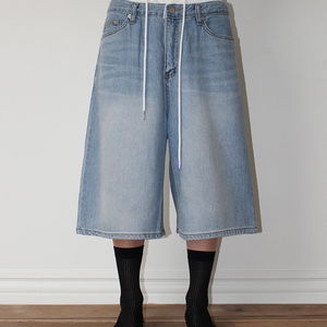 デニムパンツ