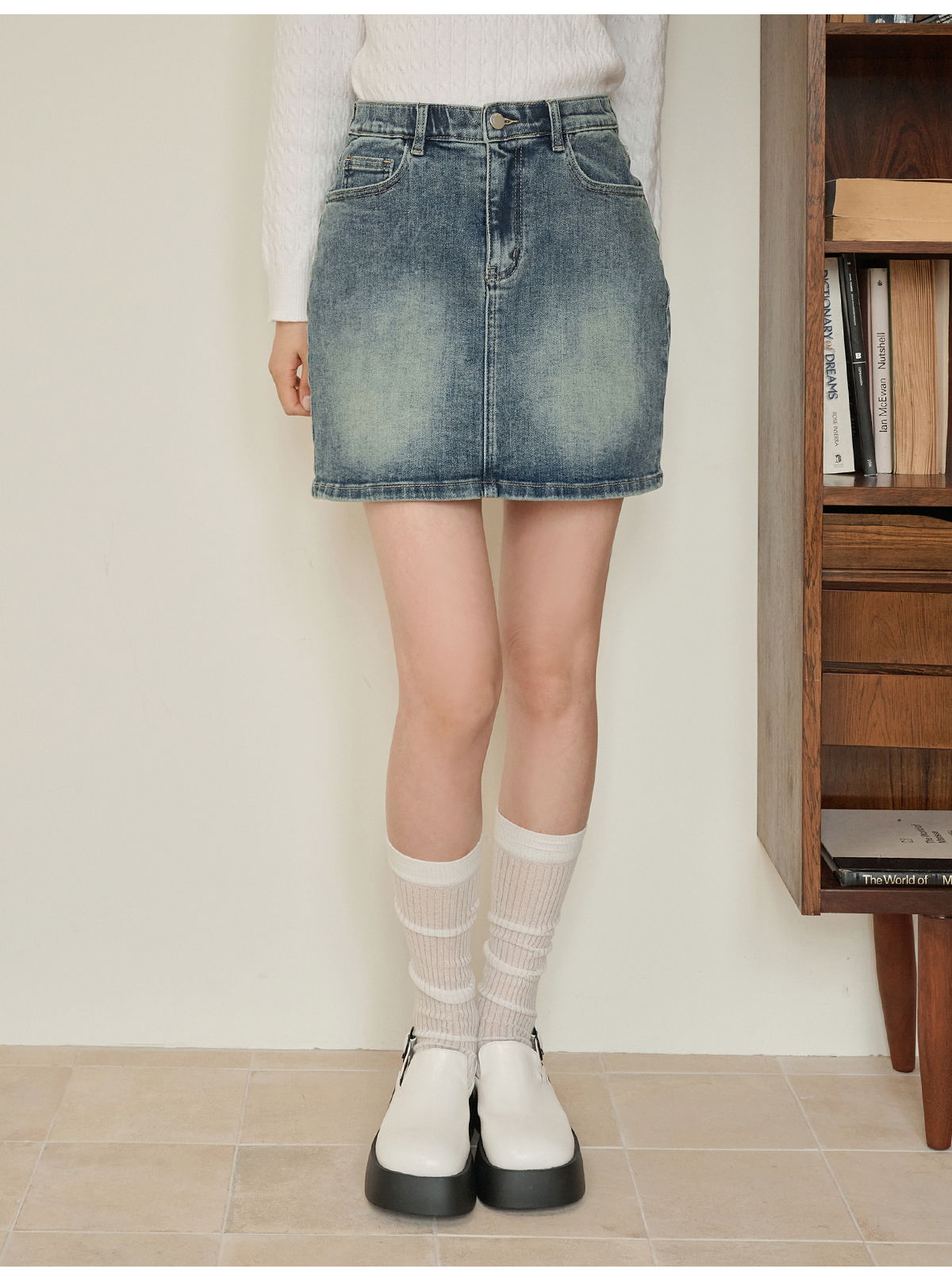쇼언트 속밴딩 워싱 데님 미니 스커트