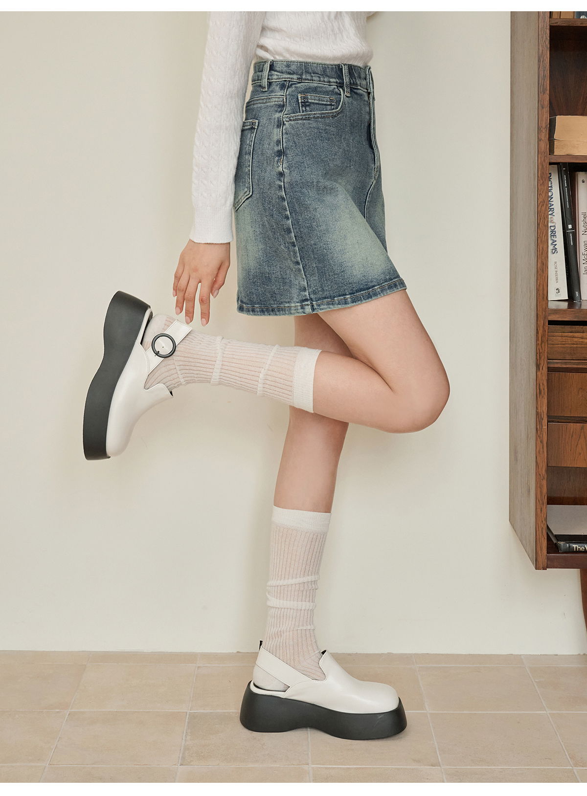 쇼언트 속밴딩 워싱 데님 미니 스커트