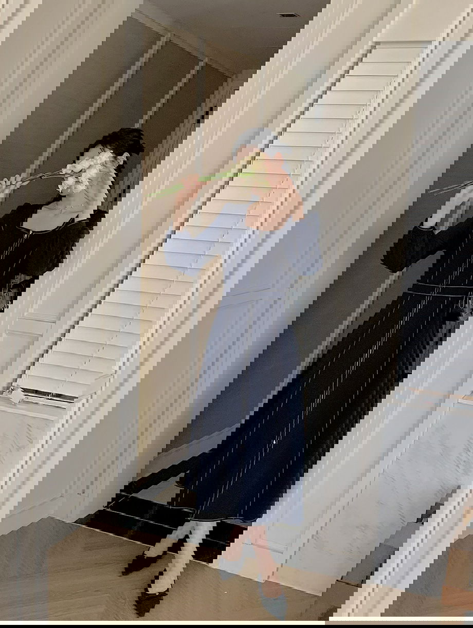 리리앤코 로엔비 스티치 집업 스퀘어넥 롱 원피스