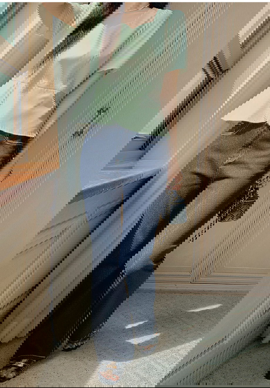 프론드밍 코튼 하트넥 페플럼 블라우스