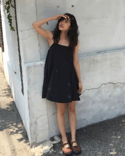 Nuriv flare one- Dress 短裙