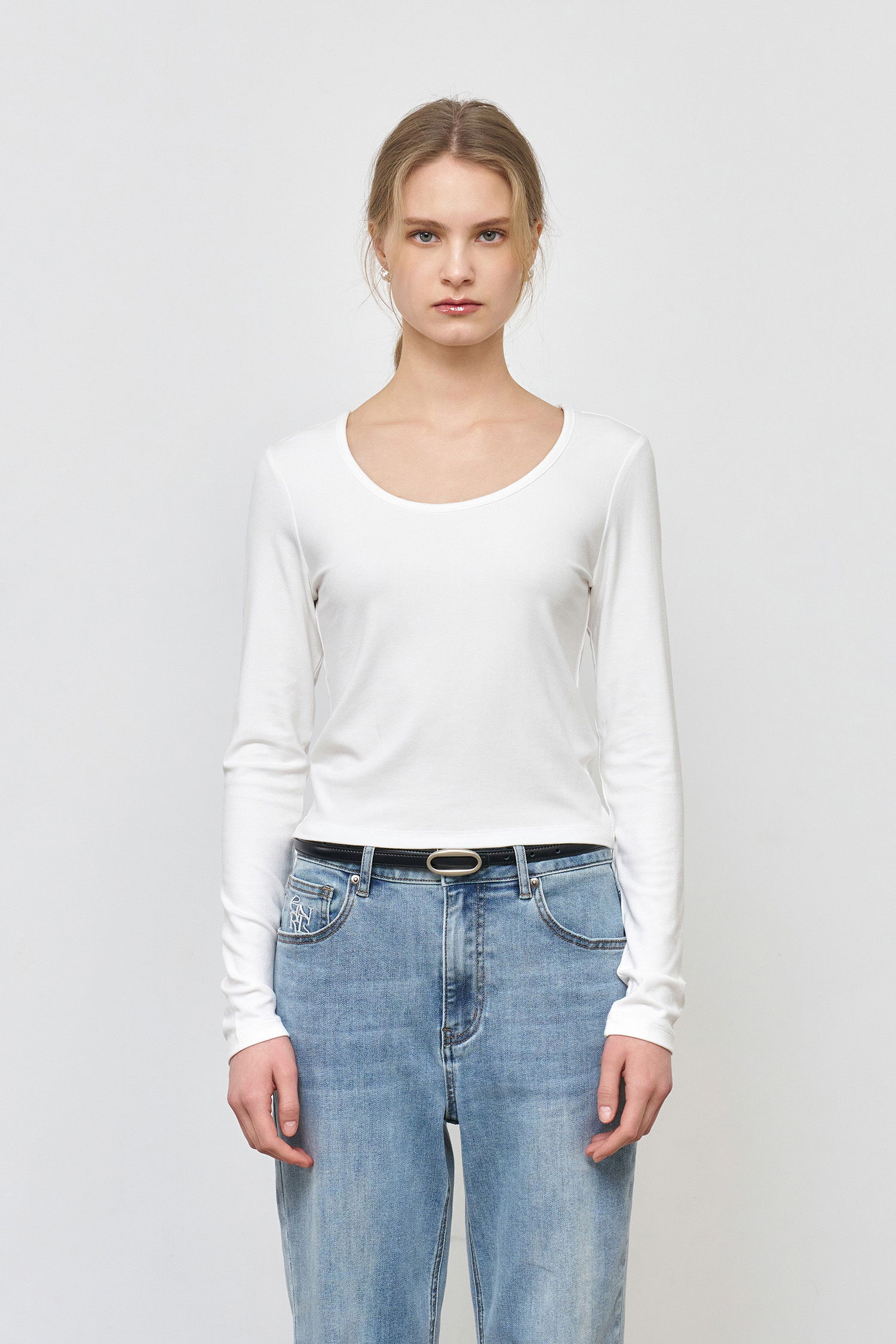 WOMAN Slim U-neck Long Sleeve Tee