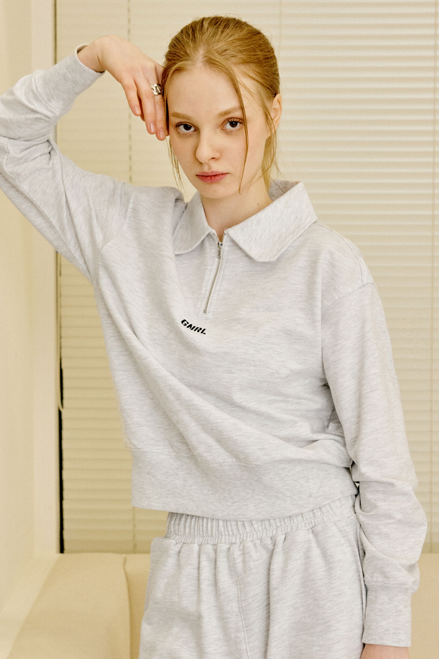 UNISEX History Museum Collar T-Shirt