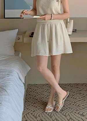 wide-leg-pants