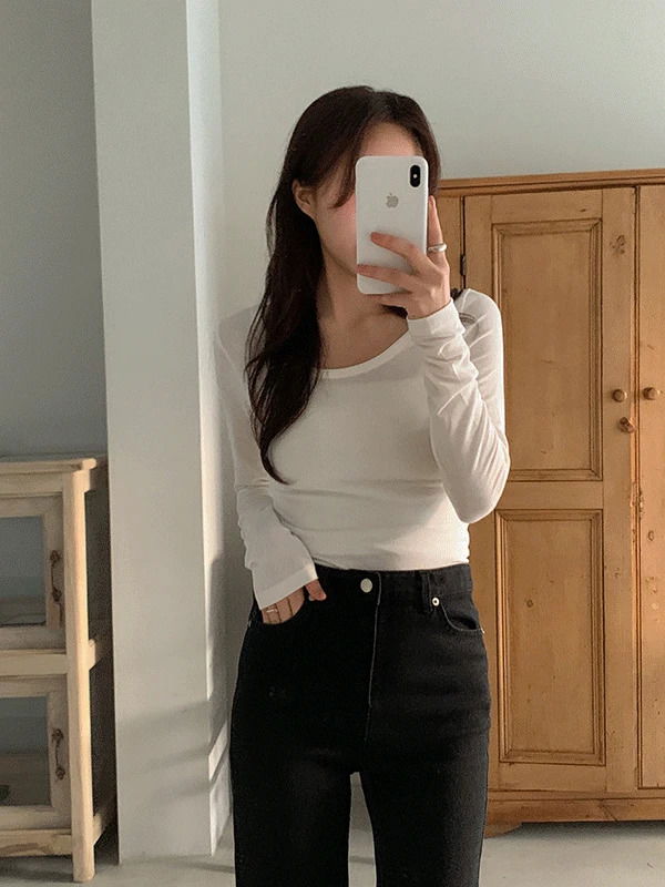 Luv Bom Round Neck Slim Fit Layered Inner T-Shirt
