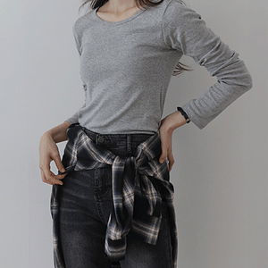 아멜리 베이직 코튼 와이드 넥 티 (여름/간절기/가을/기본템/긴팔티/스탠다드/교복템/라운드넥/캐주얼/데일리룩)