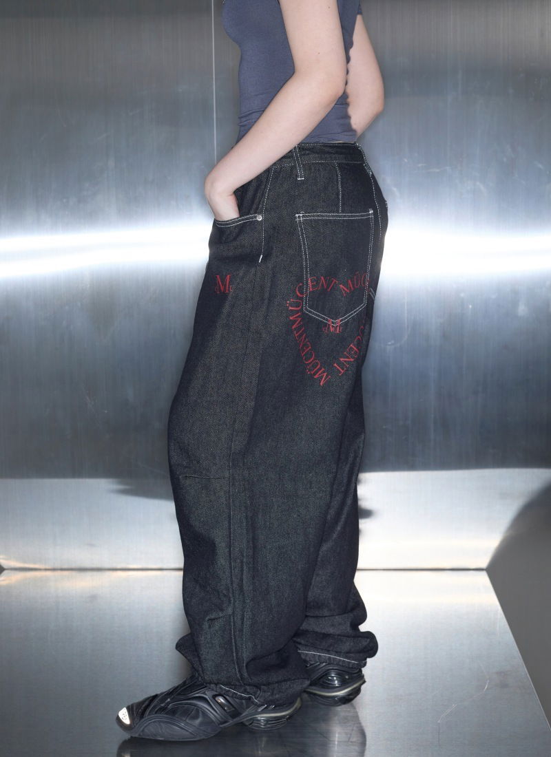 SIGNATURE HEART LETTERING BACK LOGO DENIM PANTS UNISEX Signature Heart Lettering Back Logo Denim Pants Unisex