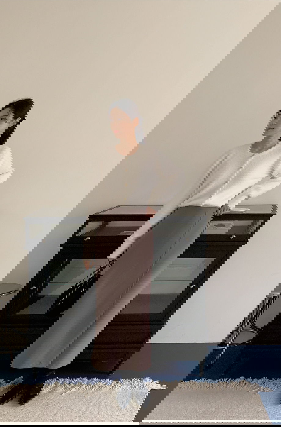 리리앤코 마리븐 뒷밴딩 기모 스판 앞트임 h라인 롱 스커트