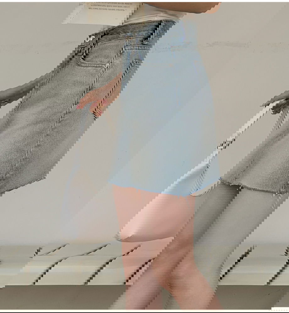 리리앤코 코르니푸 워싱 데님 포켓 미니 스커트