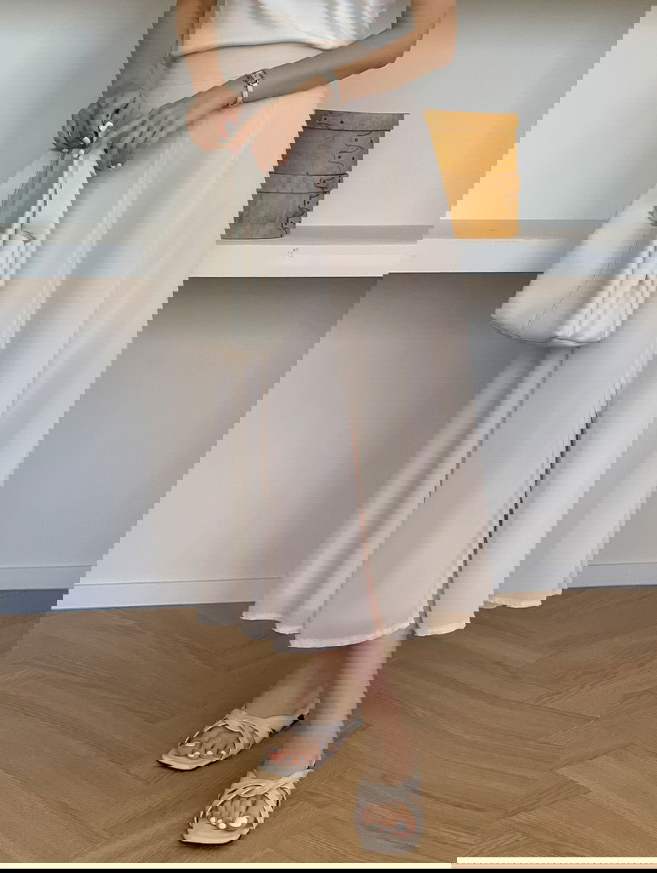 리리앤코 에슈블린 쉬폰 뒷밴딩 앞트임 롱 스커트