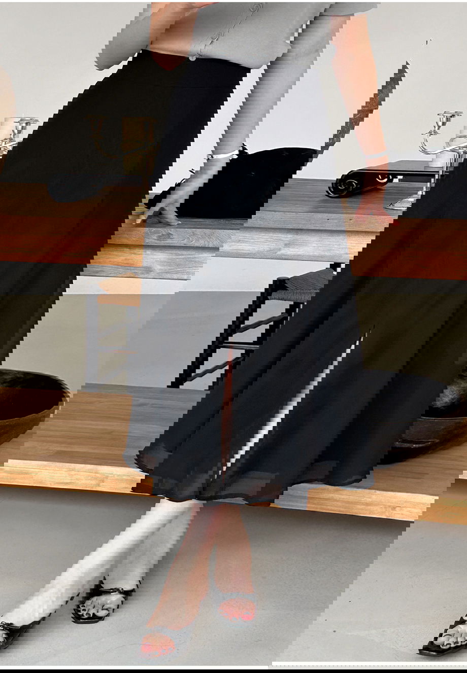 리리앤코 에슈블린 쉬폰 뒷밴딩 앞트임 롱 스커트