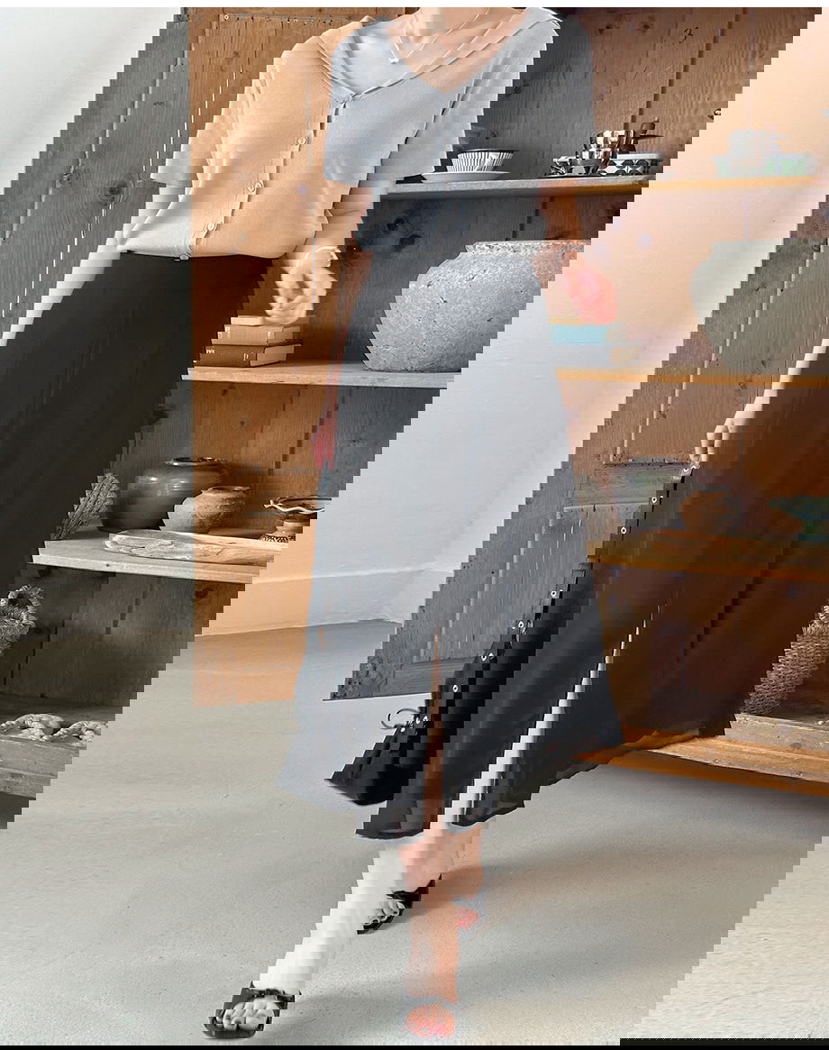 리리앤코 에슈블린 쉬폰 뒷밴딩 앞트임 롱 스커트