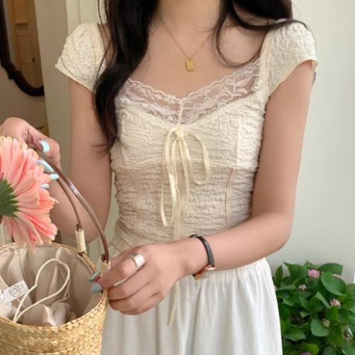 Linky Ribbon T-shirt (Ships Today)