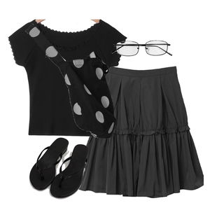 skirt,ShortSleeve,sandals 코디