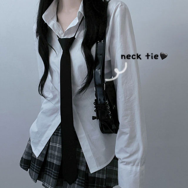 Black automatic tie