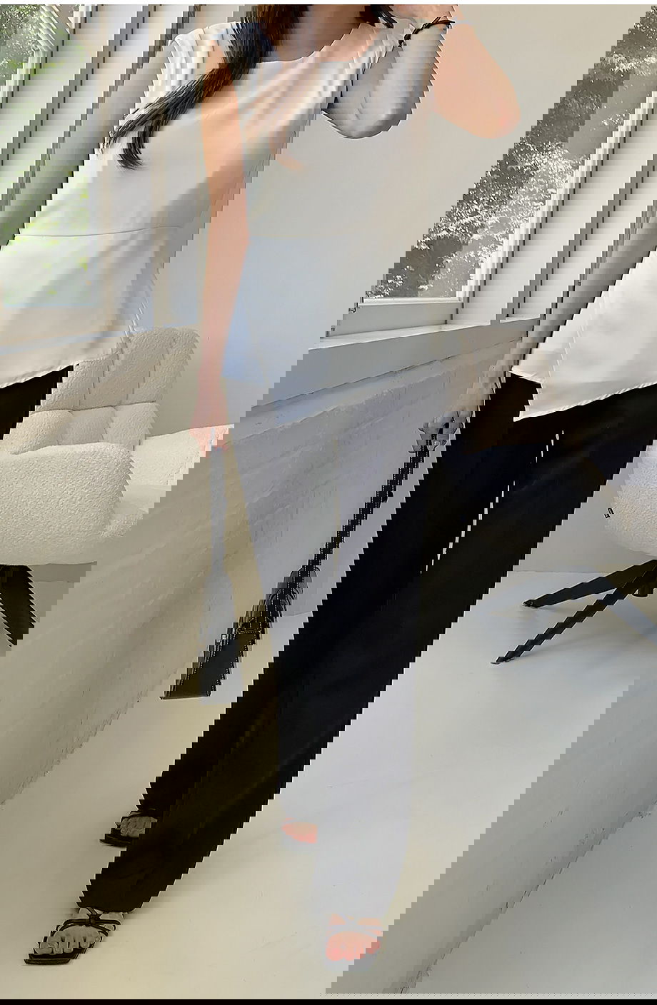 리리앤코 린브피드 핀턱 페플럼 나시 블라우스